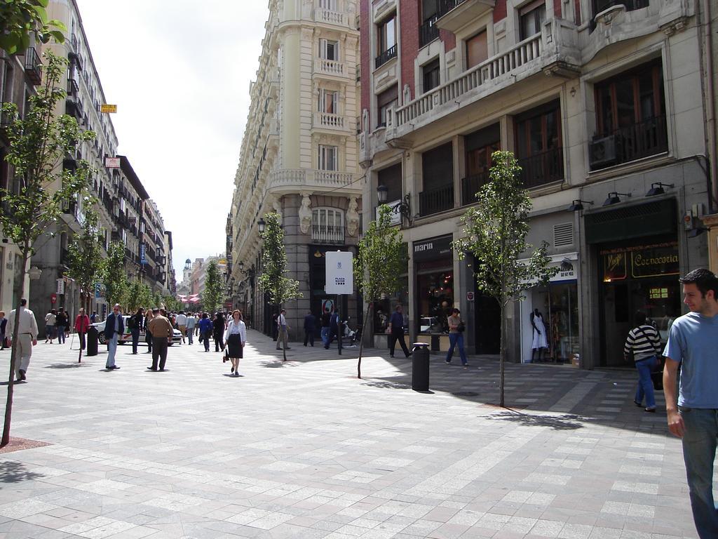 Los Amigos Vip Rooms Madrid Kültér fotó